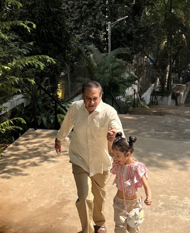 Outlive happy Customer, Grandfather playing with grand daughter